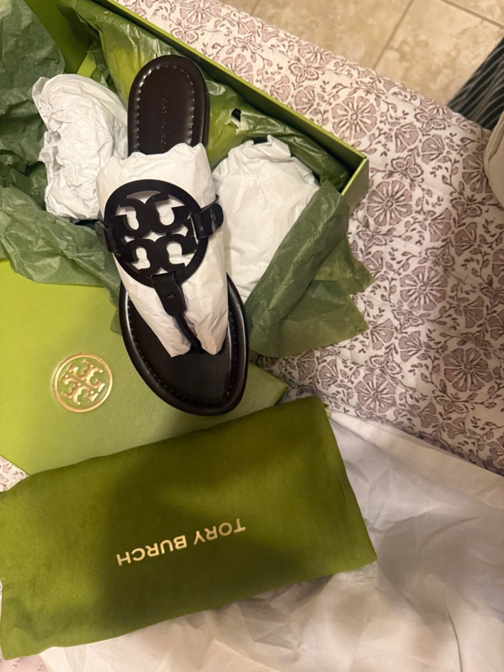 Tory Burch Black Leather Logo Thong Sandal - Cutout Medallion